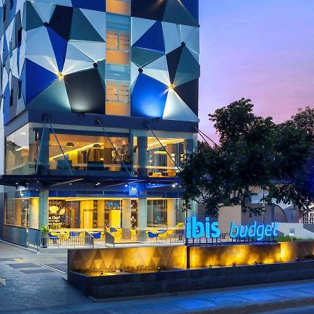 Ibis Budget Cirebon Εξωτερικό φωτογραφία