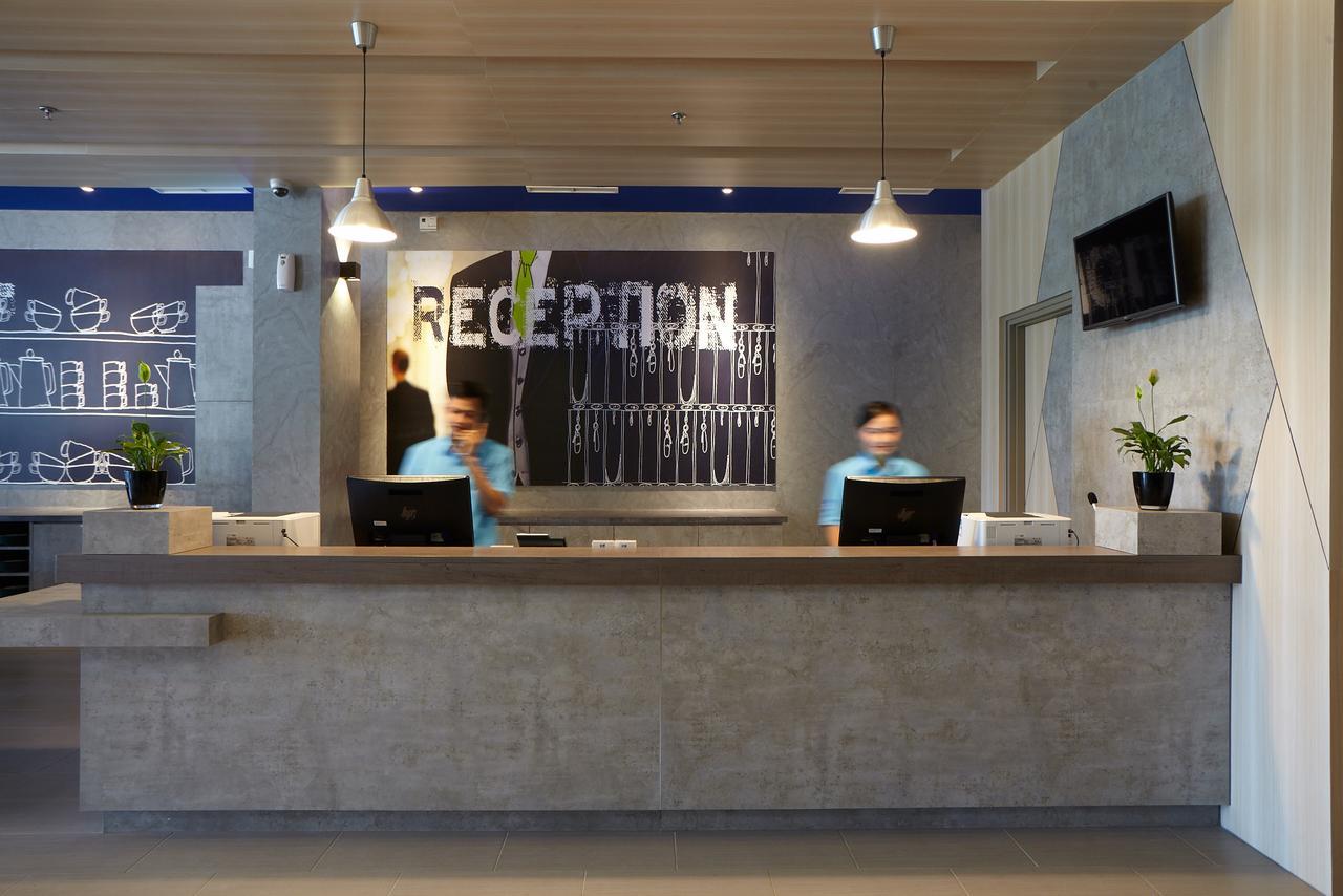 Ibis Budget Cirebon Εξωτερικό φωτογραφία