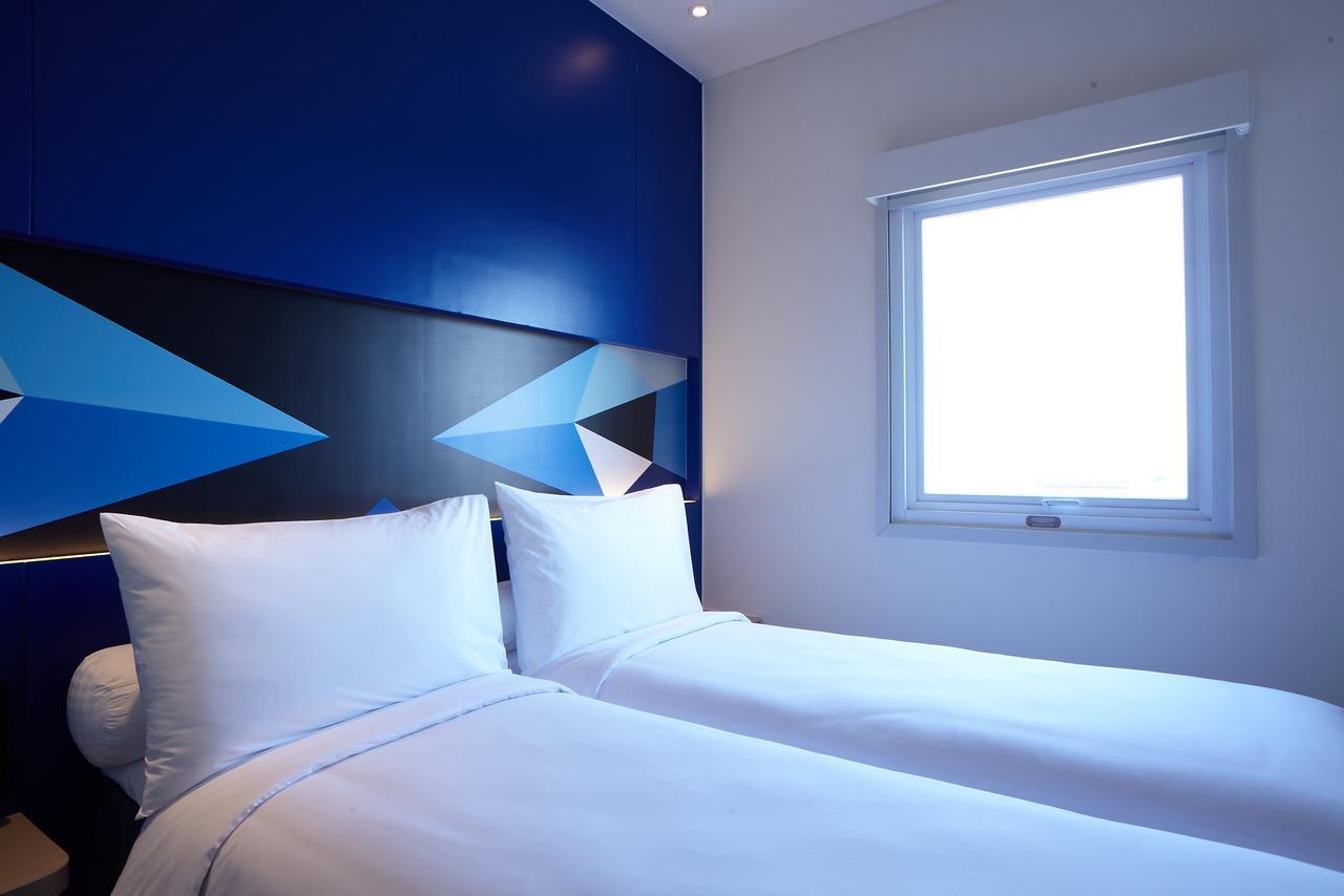 Ibis Budget Cirebon Εξωτερικό φωτογραφία