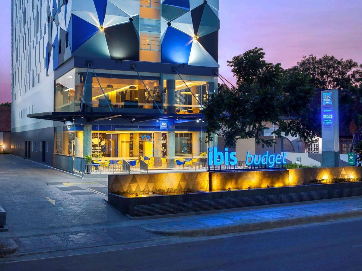 Ibis Budget Cirebon Εξωτερικό φωτογραφία