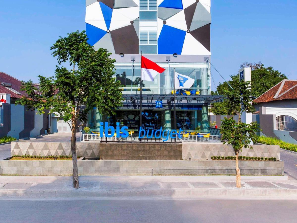 Ibis Budget Cirebon Εξωτερικό φωτογραφία