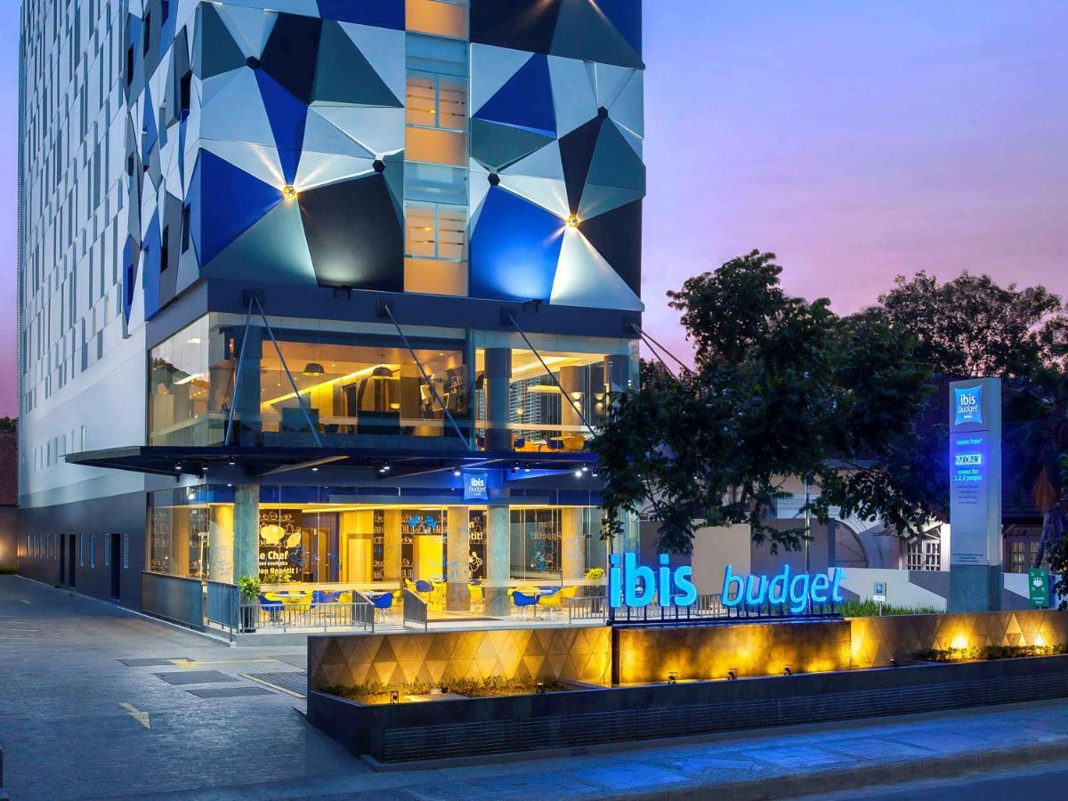 Ibis Budget Cirebon Εξωτερικό φωτογραφία